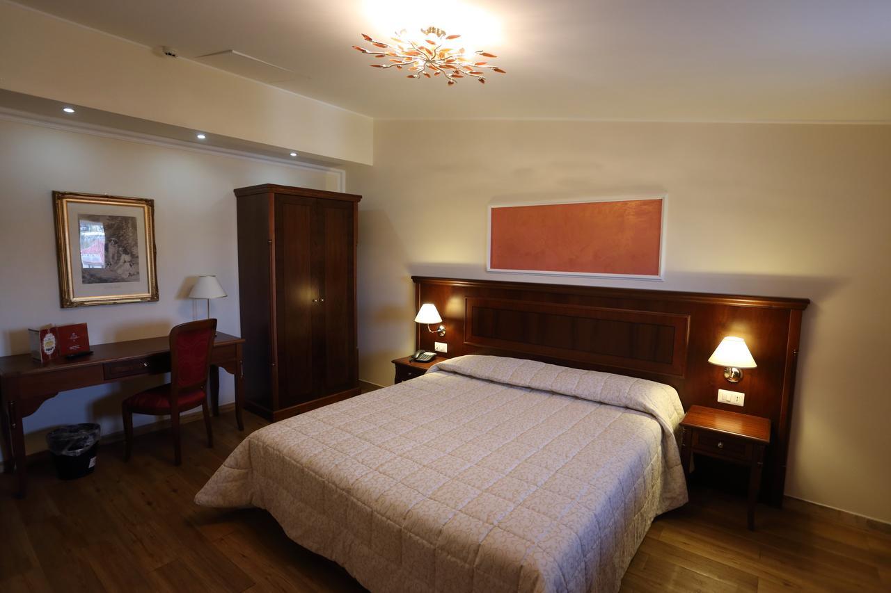 Grand Hotel Stella Maris Italia Palmi Buitenkant foto